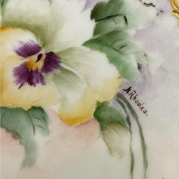 Haviland France 8 1/2" Plate Pansies - Picture 2 of 3